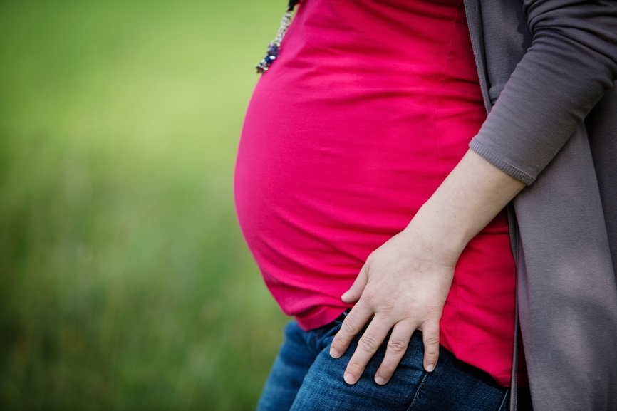 Welche gesetzlichen Bestimmungen gelten für schwangere und stillende Frauen in Zeiten der Coronakrise? Sich frühzeitig zu informieren, schützt vor Überraschungen.